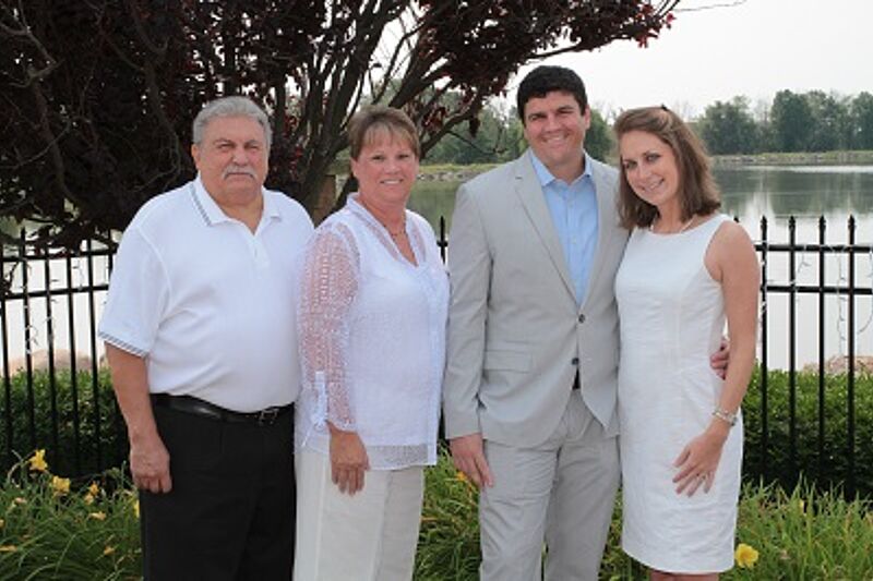 Joe Vari wedding photo with mom, dad and new wife