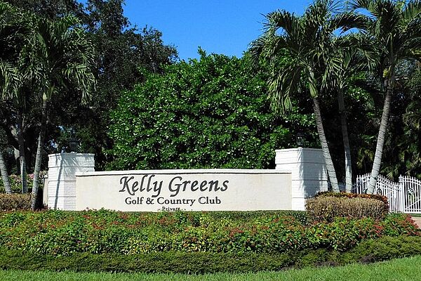 kelly_greens_entry_sign