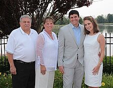 Joe Vari wedding photo with mom, dad and new wife