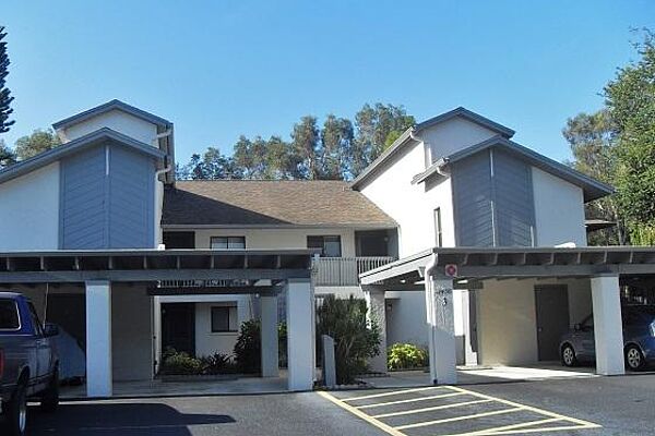 17456_silver_fox_f-6_exterior