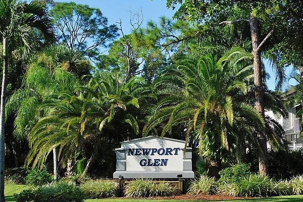 newport_glen_entry_sign